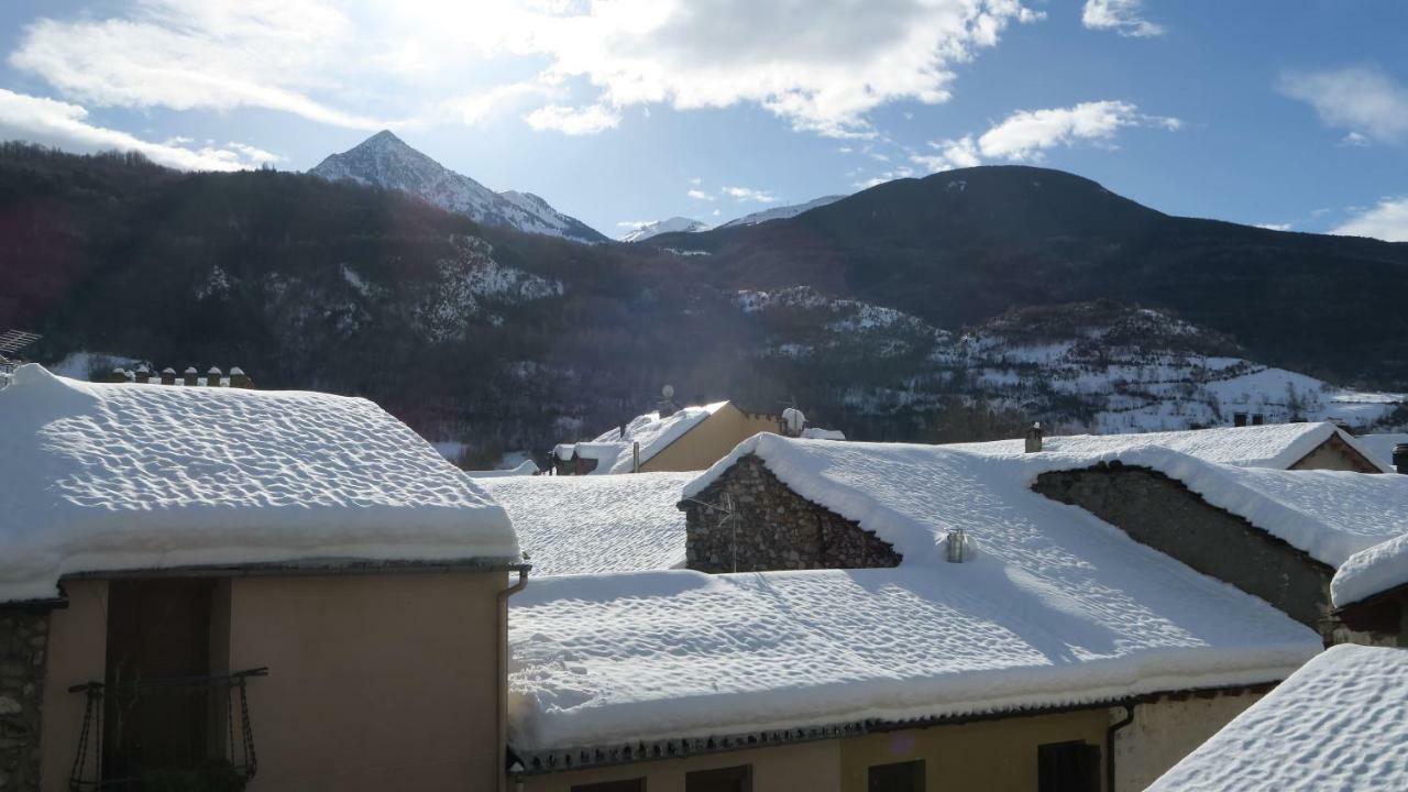 Apartamento En Benasque Casa Sinantonio - Inmocyma Eksteriør billede